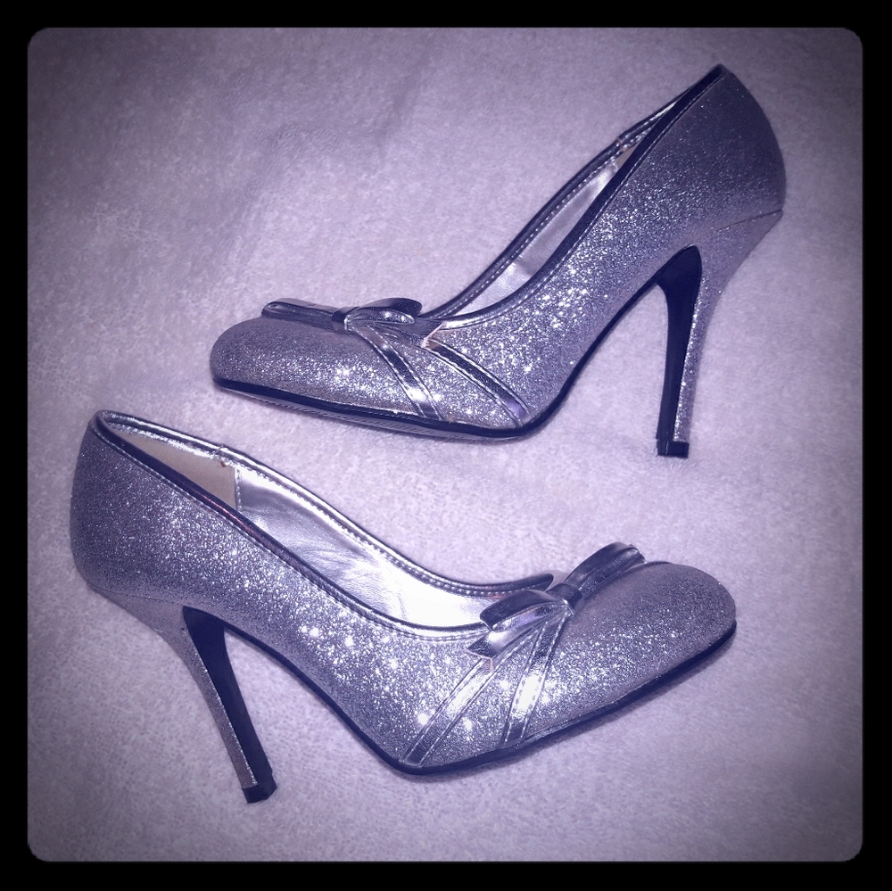 Deb high heels